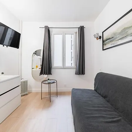 Apartment Proche Sacre Coeur - 9 -2p - Flat-guest Paris